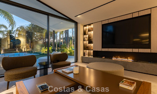 Gerenoveerde moderne luxevilla te koop in een prestigieuze woonwijk in Marbella Oost 777053 