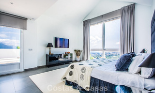 Hedendaagse Mediterrane, luxevilla met panoramisch berg- en zeezicht te koop in Oost Marbella 776856 