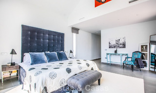 Hedendaagse Mediterrane, luxevilla met panoramisch berg- en zeezicht te koop in Oost Marbella 776858 