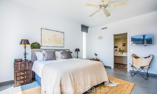 Hedendaagse Mediterrane, luxevilla met panoramisch berg- en zeezicht te koop in Oost Marbella 776862 