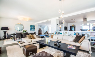 Hedendaagse Mediterrane, luxevilla met panoramisch berg- en zeezicht te koop in Oost Marbella 776889 