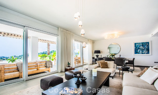 Hedendaagse Mediterrane, luxevilla met panoramisch berg- en zeezicht te koop in Oost Marbella 776891 