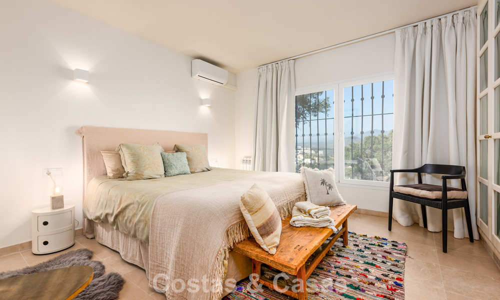 Spaanse hacienda stijl villa met spectaculaire vergezichten te koop in een natuurlijke setting ten oosten van Marbella centrum 776910