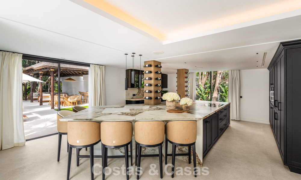 Eigentijds Andalusische luxevilla te koop omgeven door golfbanen in Nueva Andalucia, Marbella 776936