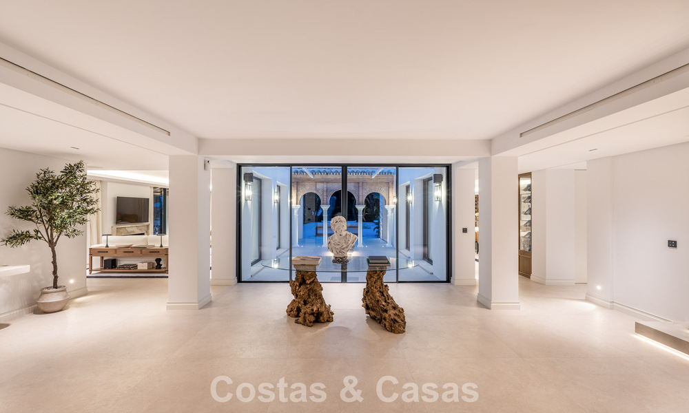 Eigentijds Andalusische luxevilla te koop omgeven door golfbanen in Nueva Andalucia, Marbella 776938