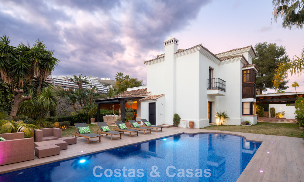 Instapklare luxevilla te koop grenzend aan een eersteklas golfbaan in La Quinta, Marbella - Benahavis 777066
