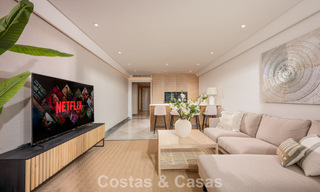 Gerenoveerd luxe appartement te koop in Gran Marbella aan het strand op de Golden Mile / Centrum van Marbella 777182 