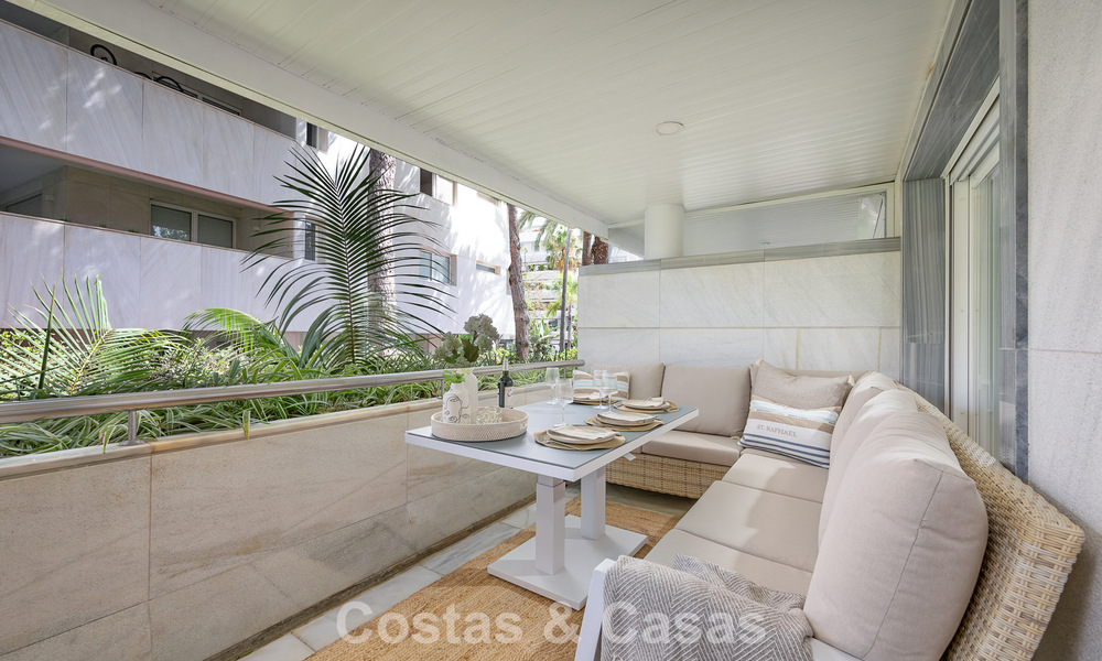 Gerenoveerd luxe appartement te koop in Gran Marbella aan het strand op de Golden Mile / Centrum van Marbella 777185