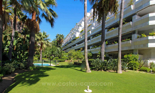 Gerenoveerd luxe appartement te koop in Gran Marbella aan het strand op de Golden Mile / Centrum van Marbella 777238 