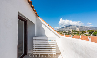 Gerenoveerd duplex penthouse te koop op loopafstand van alle voorzieningen en Puerto Banus in Nueva Andalucia, Marbella 777392 