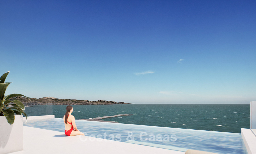 6 luxueuze duplex penthouses met open zeezicht te koop direct aan de strandboulevard van Malaga centrum 777579