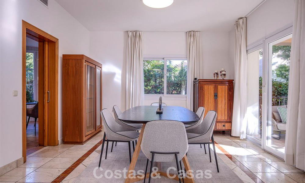 Mediterrane villa te koop op loopafstand van het strand en voorzieningen in Guadalmina Baja - San Pedro, Marbella 777474