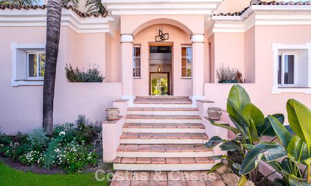Mediterrane villa te koop op loopafstand van het strand en voorzieningen in Guadalmina Baja - San Pedro, Marbella 777477