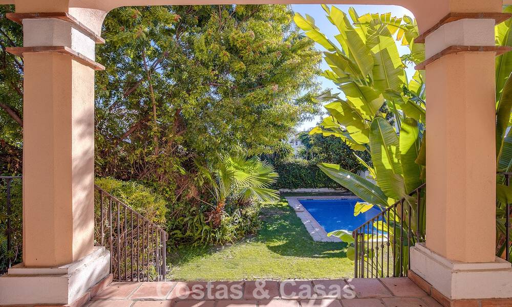 Mediterrane villa te koop op loopafstand van het strand en voorzieningen in Guadalmina Baja - San Pedro, Marbella 777483