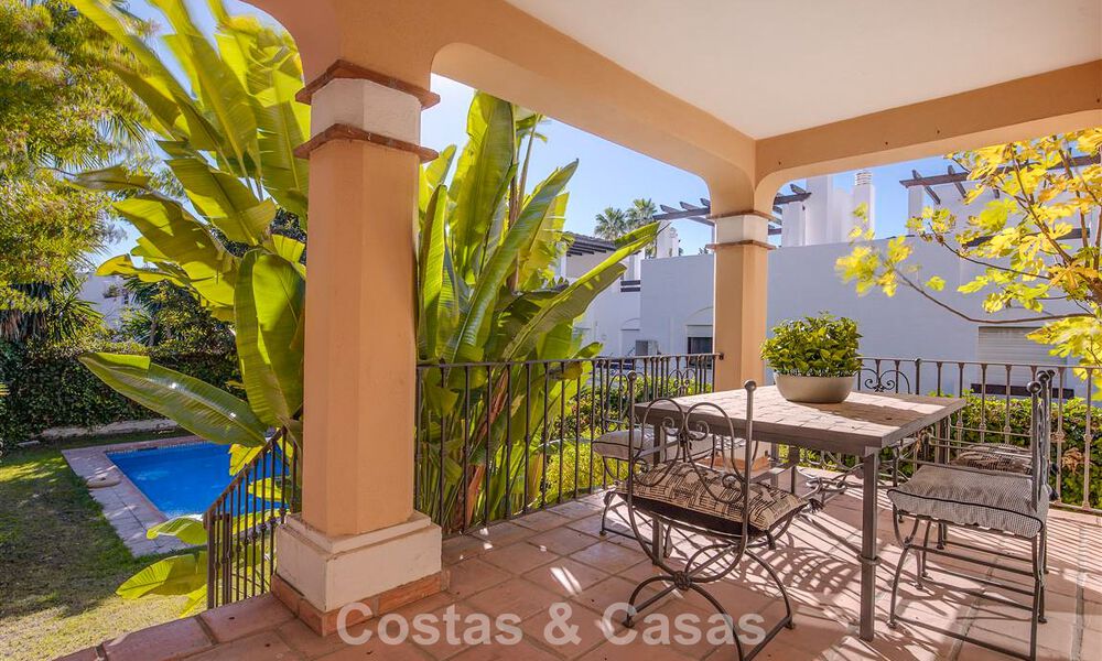 Mediterrane villa te koop op loopafstand van het strand en voorzieningen in Guadalmina Baja - San Pedro, Marbella 777485