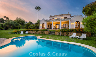 Ruime, Andalusische villa met panoramisch zeezicht te koop in vijfsterren golfresort in Marbella - Benahavis 777461 
