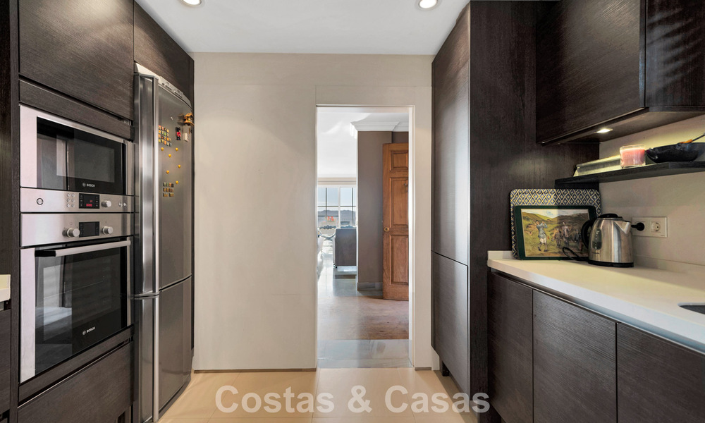 Ruim appartement met panoramisch uitzicht te koop in Marbella - Benahavis 777636
