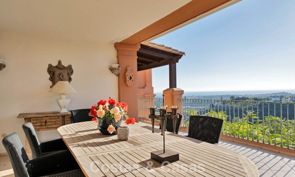 Ruim appartement met panoramisch uitzicht te koop in Marbella - Benahavis 777655