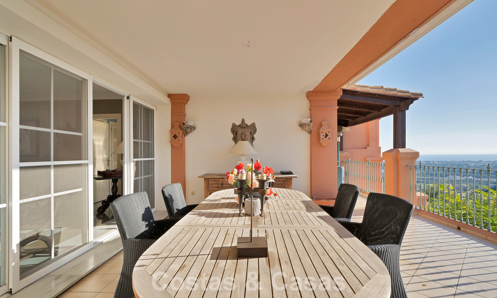 Ruim appartement met panoramisch uitzicht te koop in Marbella - Benahavis 777656