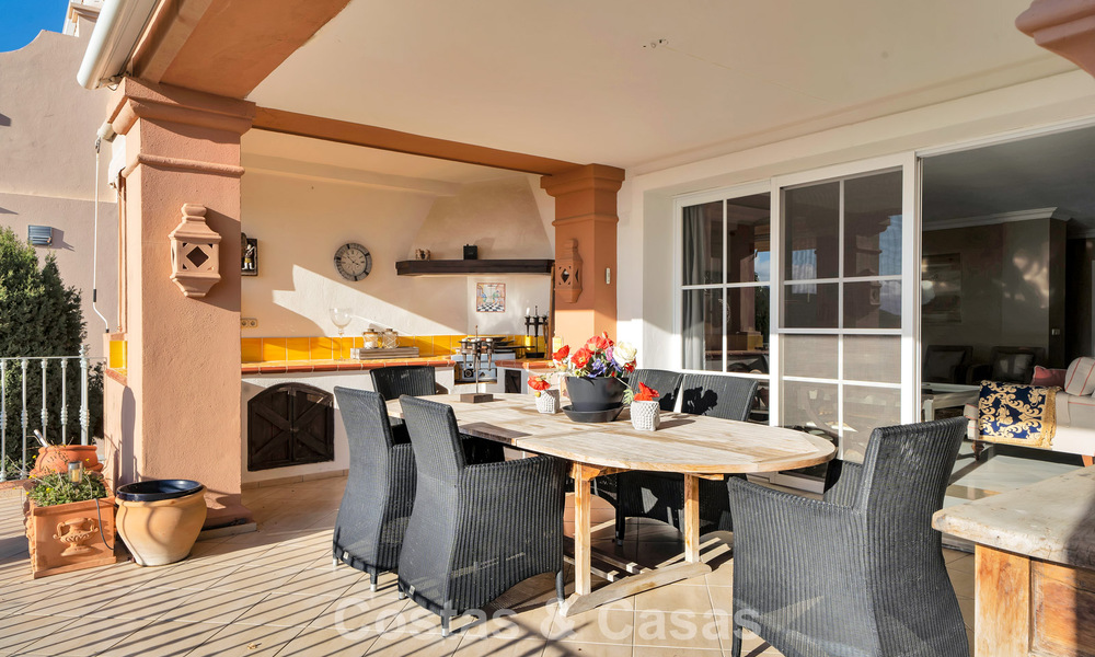Ruim appartement met panoramisch uitzicht te koop in Marbella - Benahavis 777658