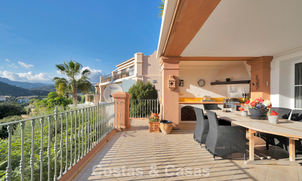 Ruim appartement met panoramisch uitzicht te koop in Marbella - Benahavis 777660