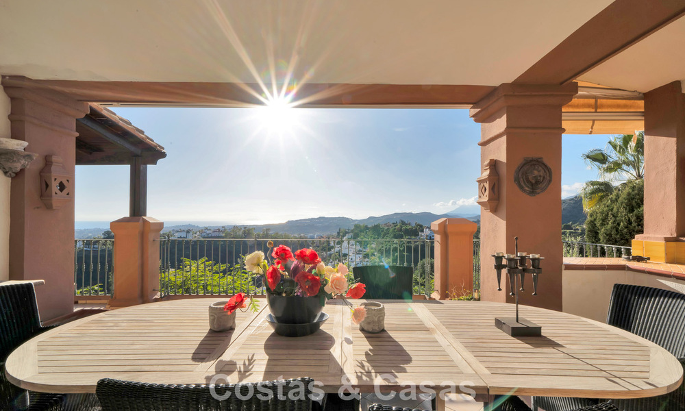 Ruim appartement met panoramisch uitzicht te koop in Marbella - Benahavis 777665