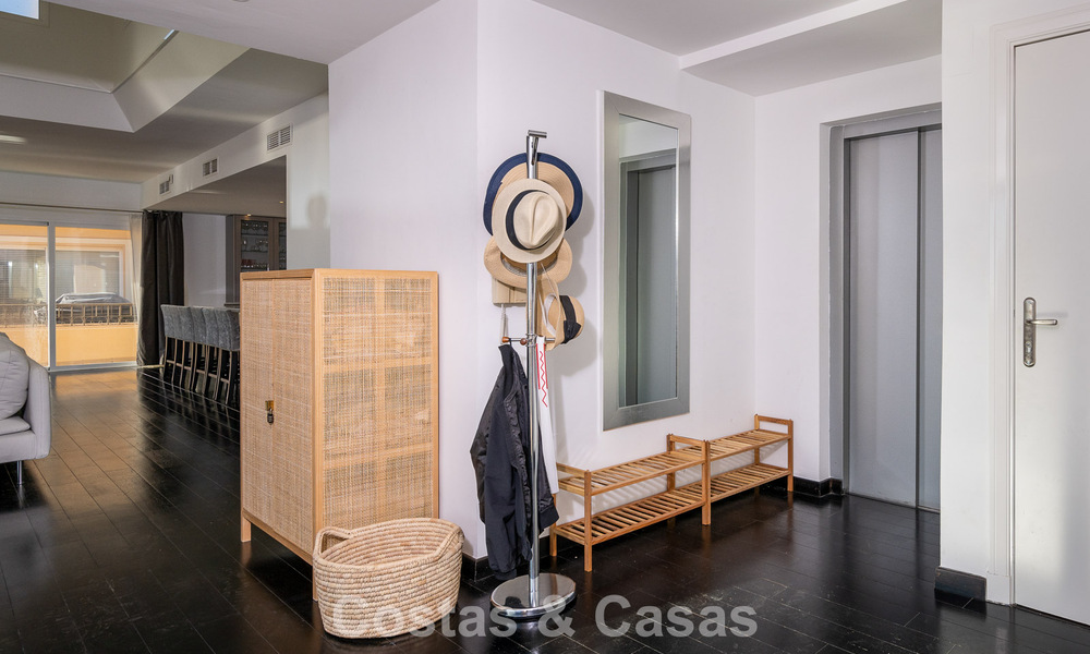 Prachtig duplex penthouse te koop, op loopafstand van voorzieningen en het strand in Elviria, Marbella 777774