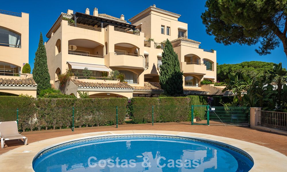 Prachtig duplex penthouse te koop, op loopafstand van voorzieningen en het strand in Elviria, Marbella 777786