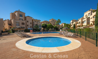 Prachtig duplex penthouse te koop, op loopafstand van voorzieningen en het strand in Elviria, Marbella 777787 