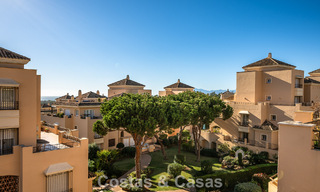 Prachtig duplex penthouse te koop, op loopafstand van voorzieningen en het strand in Elviria, Marbella 777794 