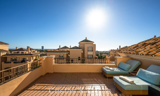 Prachtig duplex penthouse te koop, op loopafstand van voorzieningen en het strand in Elviria, Marbella 777799 