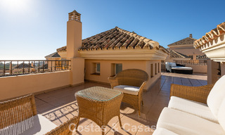 Prachtig duplex penthouse te koop, op loopafstand van voorzieningen en het strand in Elviria, Marbella 777801 
