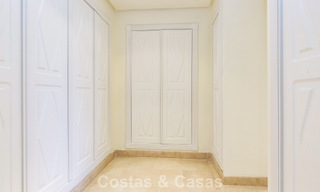 High-end appartement te koop in een gated complex in Nueva Andalucia, Marbella 777689 