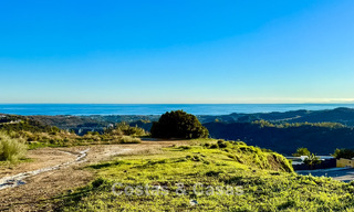 Bouwgrond met zeezicht te koop in een afgeschermde urbanisatie in de heuvels van Benahavis - Marbella 777826 