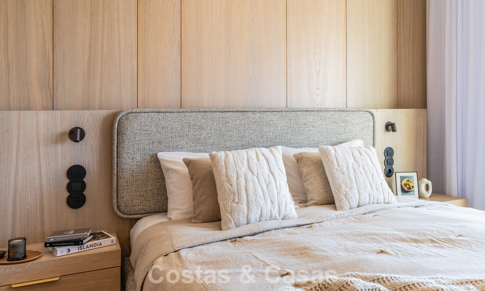 Modernistisch design schakelvilla met zeezicht te koop in een voorstaand resort in Mijas Costa, Costa del Sol 777844