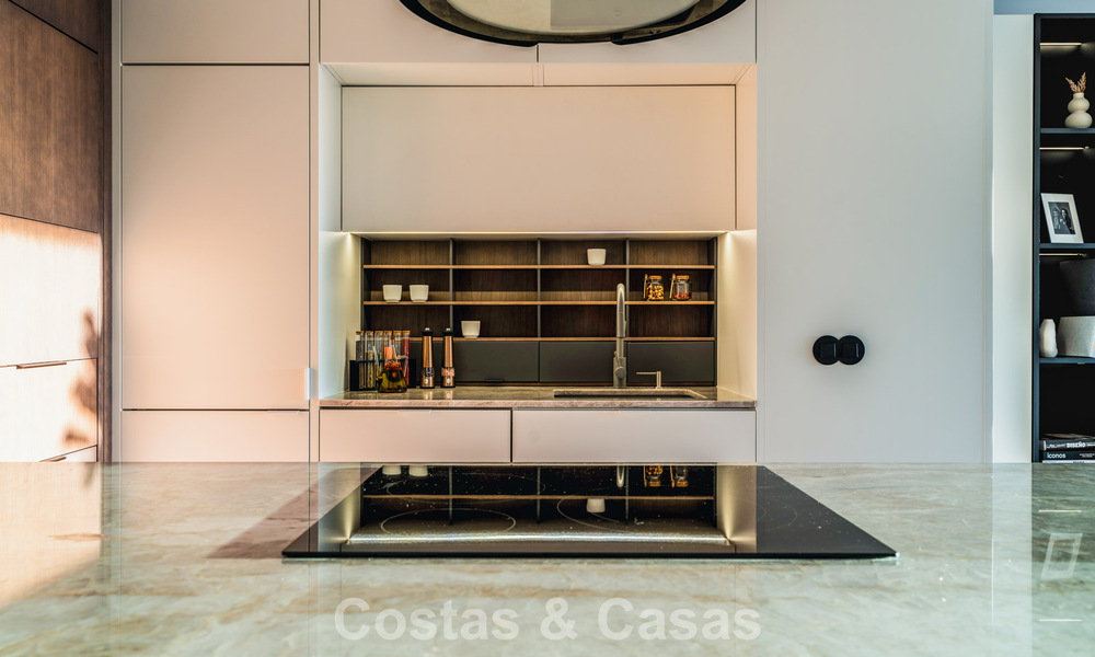Modernistisch design schakelvilla met zeezicht te koop in een voorstaand resort in Mijas Costa, Costa del Sol 777871