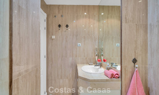Luxueus duplex penthouse met privézwembad te koop in Nueva Andalucia’s golfvallei, Marbella 777884 