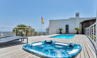 Luxueus duplex penthouse met privézwembad te koop in Nueva Andalucia’s golfvallei, Marbella 777920 
