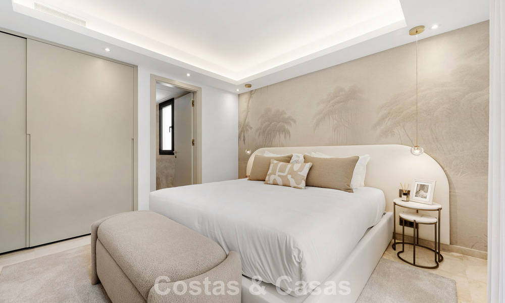 Prestigieus gerenoveerde luxevilla in traditionele stijl te koop in een rustige woonwijk van Nueva Andalucia, Marbella 778132