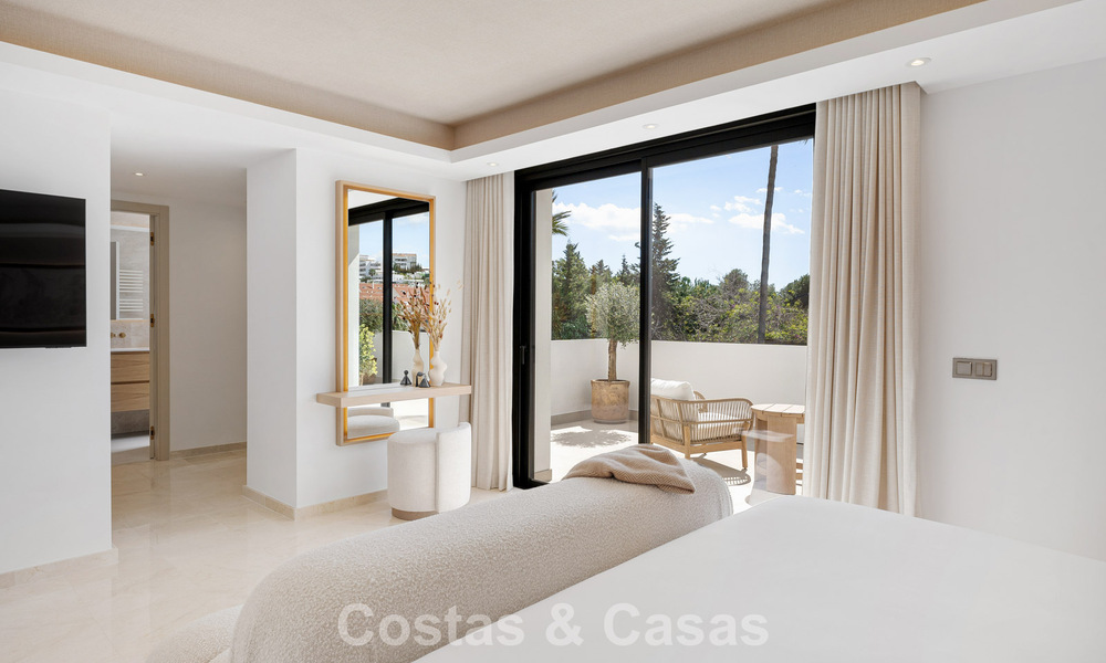 Prestigieus gerenoveerde luxevilla in traditionele stijl te koop in een rustige woonwijk van Nueva Andalucia, Marbella 778135