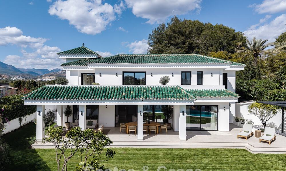 Prestigieus gerenoveerde luxevilla in traditionele stijl te koop in een rustige woonwijk van Nueva Andalucia, Marbella 778154