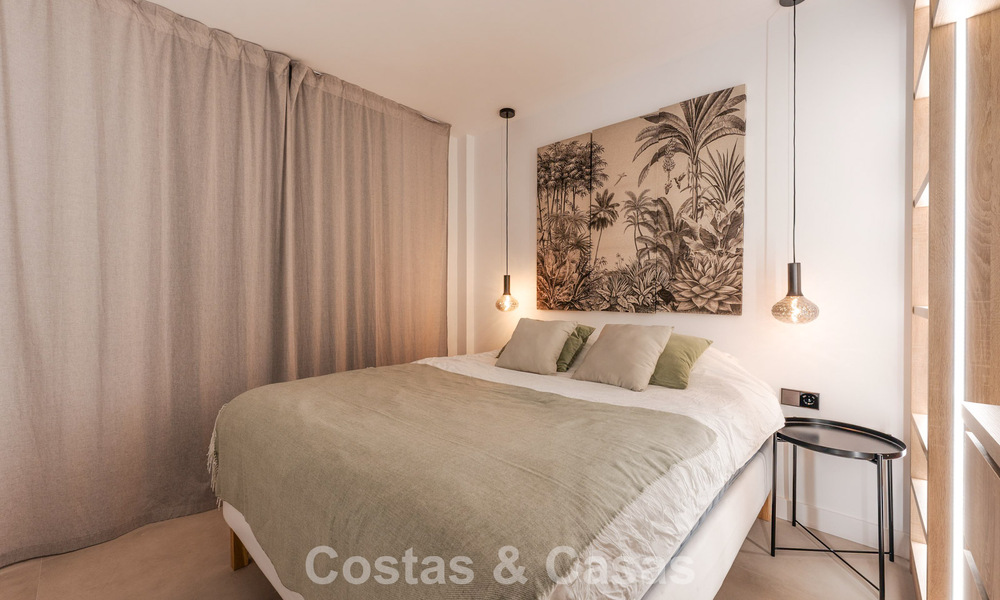 Modern gerenoveerd penthouse te koop in Nueva Andalucia’s golfvallei, Marbella 778034