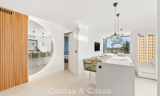 Modern gerenoveerd penthouse te koop in Nueva Andalucia’s golfvallei, Marbella 778041 