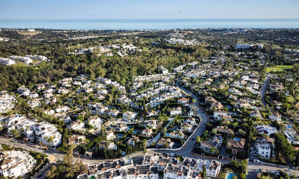 Modern gerenoveerd penthouse te koop in Nueva Andalucia’s golfvallei, Marbella 778046
