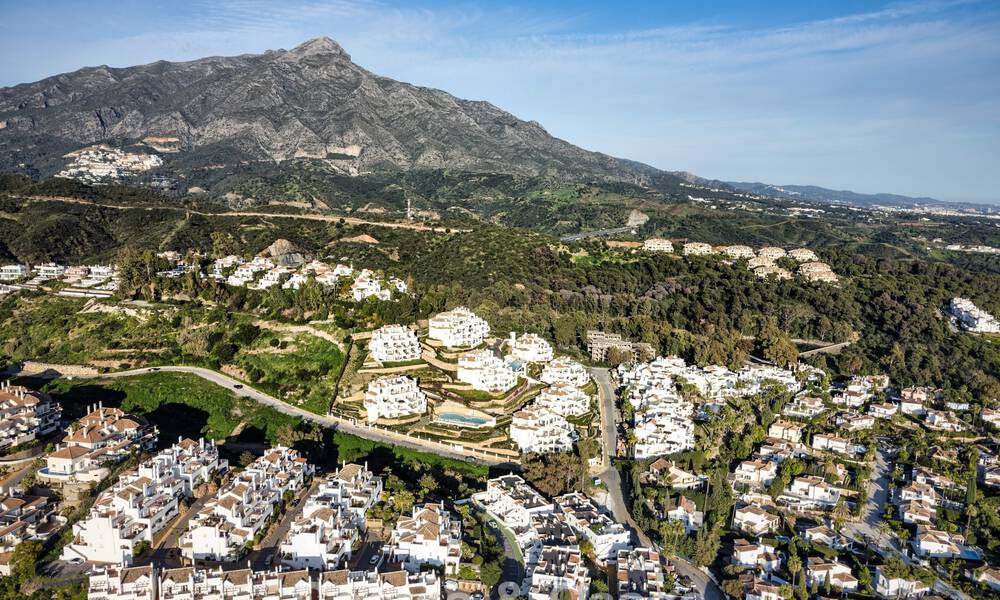 Modern gerenoveerd penthouse te koop in Nueva Andalucia’s golfvallei, Marbella 778048
