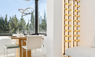 Modern gerenoveerd penthouse te koop in Nueva Andalucia’s golfvallei, Marbella 778050 