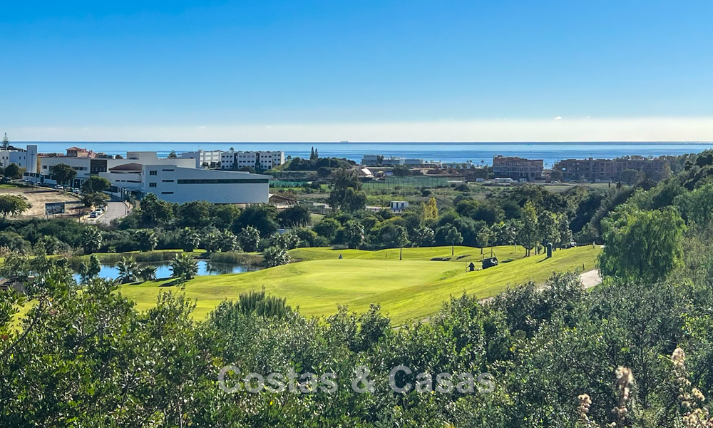 Nieuwe lancering. 14 geavanceerde luxevilla’s met zeezicht te koop aan de golfbaan ten westen van Estepona centrum 778027