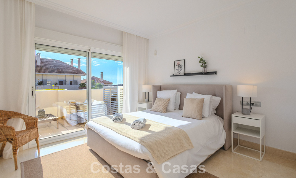 Prachtig appartement met ruim terras te koop in een luxueus complex in Nueva Andalucia, Marbella 778121