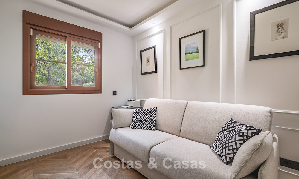 Volledig gerenoveerd 3-slaapkamer tuinappartement te koop in een luxueus complex in Marbella - Benahavis 778515