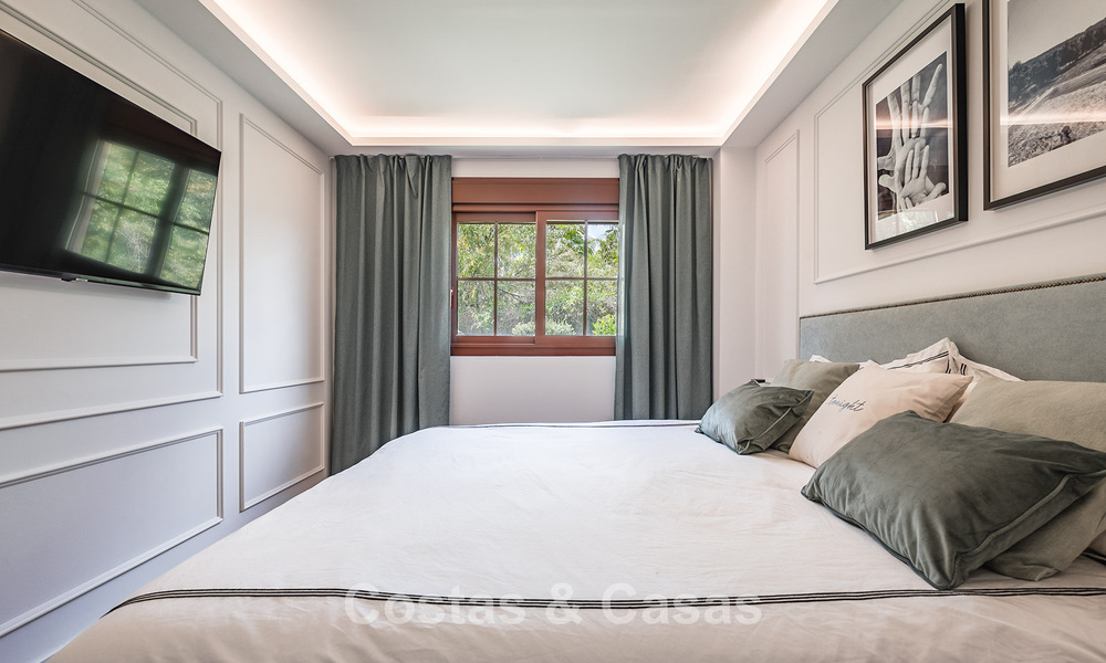Volledig gerenoveerd 3-slaapkamer tuinappartement te koop in een luxueus complex in Marbella - Benahavis 778518